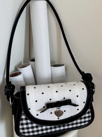 Sweet Retro Women PU Leather Crossbody Bag Heart Pattern Plaid Stitching Shoulder Bag With Bow Heart Pendant Casual Daily Bag