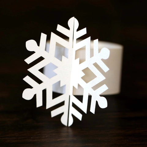 Exquisitos Servilleteros de Copo de Nieve Soporte de Papel Cortado con Láser Decoración de Mesa Festiva para Bodas de Invierno de Navidad