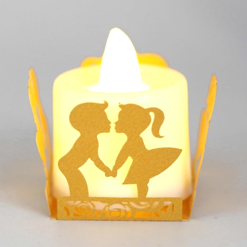 Paralume in Carta Intagliata Solo Rivestimento (Senza Candela) Silhouette Coppia Romantica Rosa Taglio Laser Copertura Luce Notturna per Matrimonio Festa