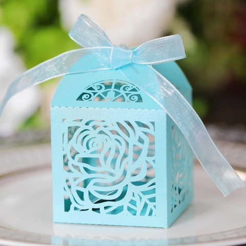 Laser Cut Rose Candy Box With Ribbon For Valentine's Day Wedding Party Favors Hollow Pearlescent Paper Gift Boxes Packaging