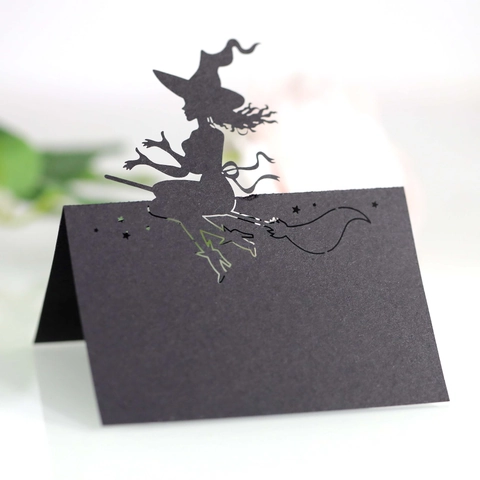 Halloween Sorcière Sur Balai Marque-place Découpe Laser Papier Perlé Décoration de Table Cartes de Siège de Fête