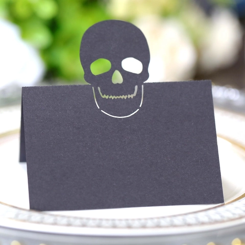 Marque-Places Halloween Crâne Découpe Laser Papier Perlé Noir Cartes de Table Ajourées pour Décoration de Fête Banquet