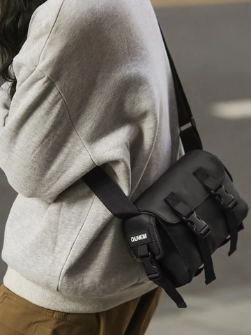 Sac Messager en Tissu Oxford Unisexe Mode Minimaliste Streetwear Sac Bandoulière Décontracté Imperméable pour Déplacement Quotidien Voyage