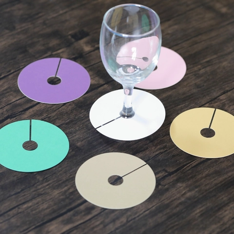 Laser Cut Wine Glass Place Cards For Wedding Party Decoration Pearlescent Paper Round Name Cards Table Seating Marker