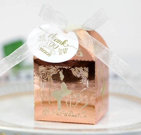 Laser Cut Hollow Wedding Candy Box Heart Rose Paper Gift Box With Ribbon And Thank You Tags For Valentine Party Favors