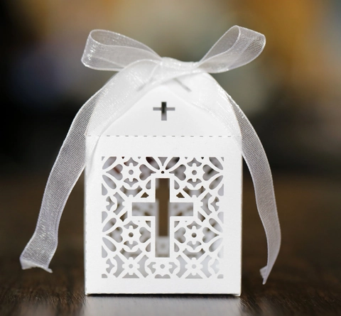 Scatola di Caramelle a Croce Traforata al Laser Nastro di Carta Matrimonio Battesimo Comunione Scatola Regalo per Feste