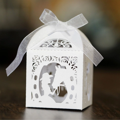 Lasergeschnitten Perlmuttpapier Gastgeschenkboxen Hohl Mädchen Pferd Design Für Hochzeit Party Elegante Romantische Geschenkbox