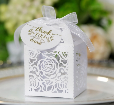 Laserschnitt Rose Hohl Geschenkboxen Mit Band Und Danke Tags Für Hochzeit Party Süßigkeiten Schokolade Papierbox