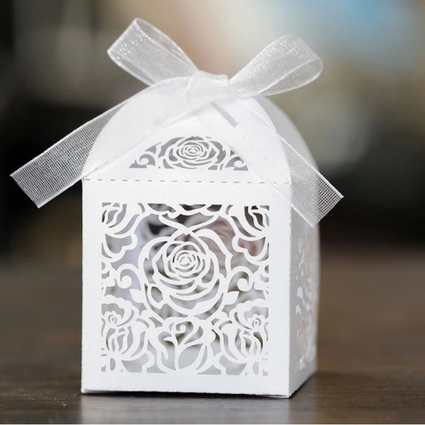 Laser Cut Hollow Rose Flower Candy Box With Ribbon Cardstock Gift Boxes For Wedding Party Valentine's Day Favor Boxes