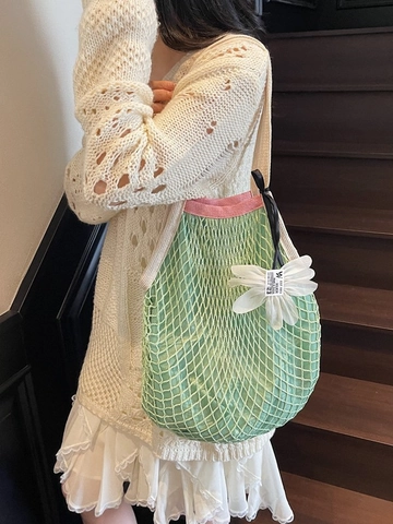 Grand Sac Fourre-tout en Tricot Ajouré Capacité Été Sac à Épaule de Plage Bohême Avec Pendentif Fleur Femme