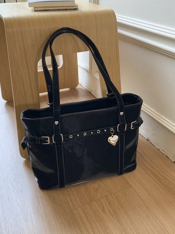 Women Black Glossy PU Tote Bag Y2K Punk Style Shoulder Bag Large Capacity School Commuting Handbag With Heart Pendant