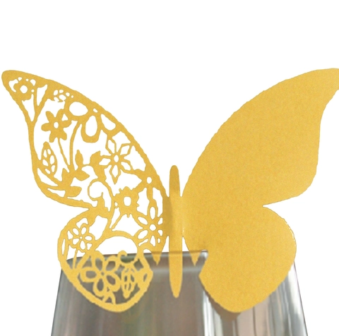 Elegante Lasergeschnittene Schmetterling Platzkarten Perlmuttpapier Becher Dekoration Für Hochzeit Party Bankett Event Tischdekoration