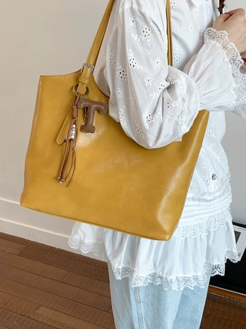 Women Large Capacity PU Leather Tote Bag Retro Simple Shoulder Bag For College Students Commute Everyday Shopping Handbag