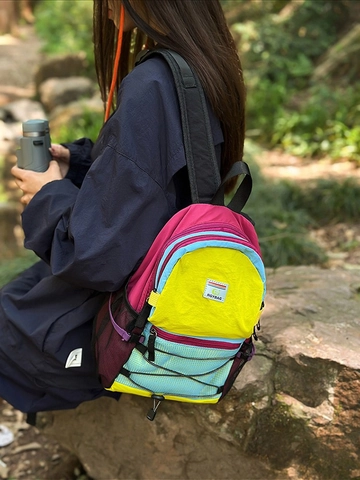 Zaino da Donna in Nylon a Blocchi di Colore Grande Capacità Casual Outdoor Travel Daypack Impermeabile Leggero a Contrasto