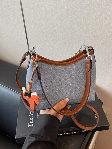 Vintage Women PU Leather Bucket Bag Minimalist Contrast Color Stitching Underarm Bag Casual Crossbody Shoulder Bag With Horse Charm