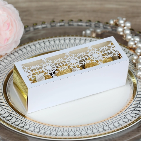 Snowflake Laser Cut Candy Box Wedding Christmas Party Gift Box For Chocolate Candy Pearl Paper Hollow Out Decorative Gift Packaging