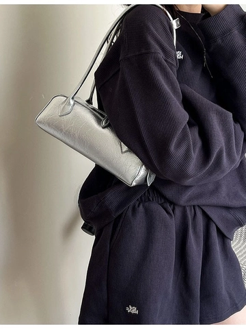 Women Retro PU Leather Crinkled Baguette Shoulder Bag Large Capacity Minimalist Underarm Bag For Daily Work Commute
