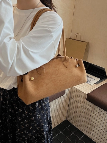 Sac à Épaule Rétro en Suédine pour Femmes Grande Capacité Sac Baguette Minimaliste Avec Rivets Métalliques Fourre-Tout