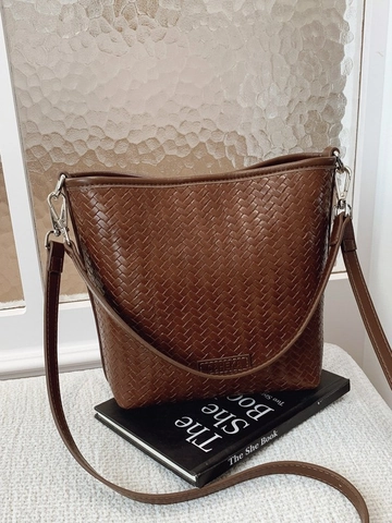 Bolso de Hombro de Cuero PU Vintage para Mujer Bolso de Cubo Tejido a Mano Bolso Casual de Mensajero para Uso Diario