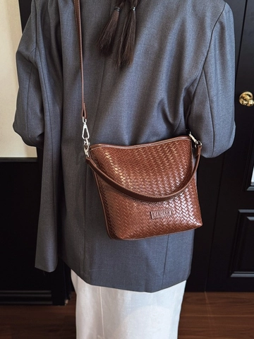 Bolso de Hombro de Cuero PU Vintage para Mujer Bolso de Cubo Tejido a Mano Bolso Casual de Mensajero para Uso Diario