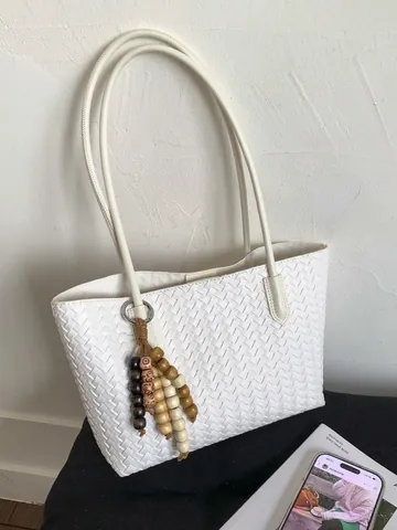 Sac Fourre-tout Tissé à Grande Capacité pour Femmes en Cuir PU Sac à Bandoulière avec Gland en Perles de Bois Sac à Main Décontracté
