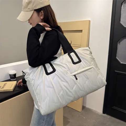 Large Capacity Quilted Duffel Bag For Women Men Waterproof Nylon Travel Tote Handbag Fitness Gym Weekender Shoulder Bag