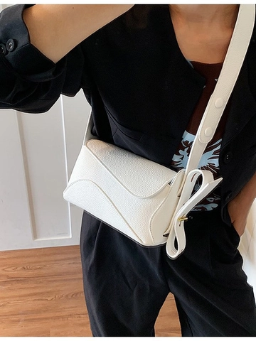Women PU Leather Small Square Crossbody Bag Geometric Stitching Flap Shoulder Bag Minimalist Commuter Fashion Purse