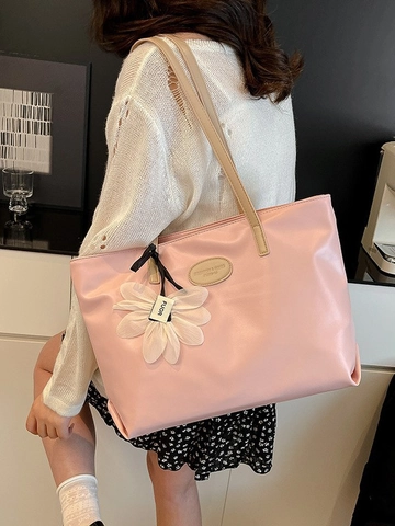 Sac Cabas en Cuir PU de Grande Capacité pour Femmes Simple Sac à Bandoulière pour Navette Avec Pendentif Fleur de Marguerite
