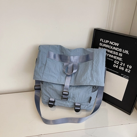 Unisex Large Capacity Roll-Top Backpack Durable Nylon Messenger Bag Casual Outdoor School Bag For Men Women Travel Workwear
