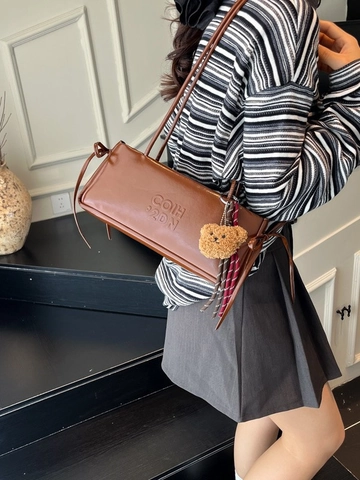 Fashion PU Leather Baguette Shoulder Bag For Women Large Capacity Underarm Bag With Cute Bear Pendant Solid Color Handbag