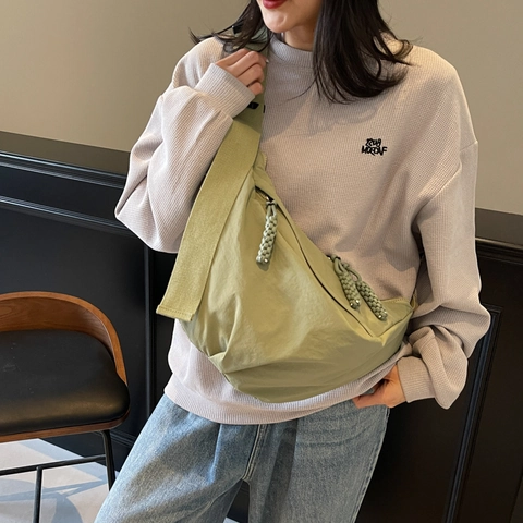 Modern Nylon Crescent Dumpling Crossbody Bag For Women Large Capacity Casual Shoulder Bag With Braided Zipper Urban Bag