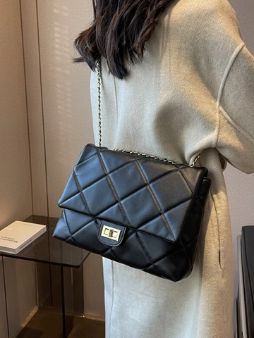Borsa a Spalla con Catena a Rombi Trapuntata in Pelle PU di Grande Capacità da Donna con Chiusura a Patta in Metallo Dorato Elegante