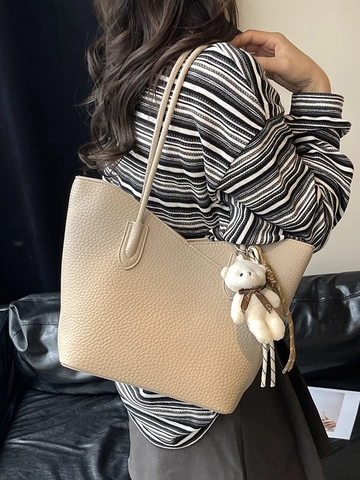 Sac Fourre-Tout en Cuir PU Grande Capacité pour Femmes Avec Pendentif Ours Motif Litchi Sac à Bandoulière Souple Décontracté