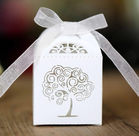 Laser Cut Tree Of Life Candy Box Elegant Paper Favor Box With Ribbon For Wedding Party Thanksgiving Celebration Gift Box