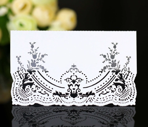 Laser Cut Hollow Lace Pearlescent Paper Place Cards Elegant Wedding Banquet Table Decor Name Cards For Party Guests Dinner