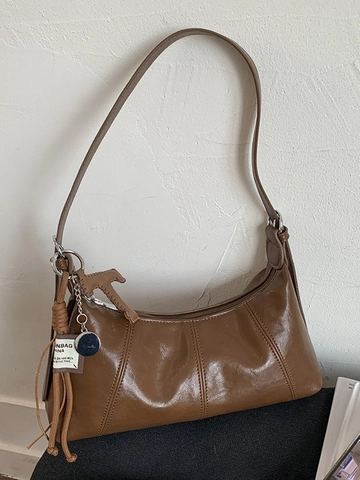 Vintage PU Leather Shoulder Bag For Women Large Capacity Hobo Bag With Tassel Pendant Stitching Detail Solid Color Underarm Bag