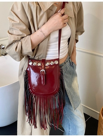 Borsa a Secchiello in Pelle PU Vintage da Donna Con Nappine e Borchie Tracolla Stile Bohémien con Frange per Uso Quotidiano