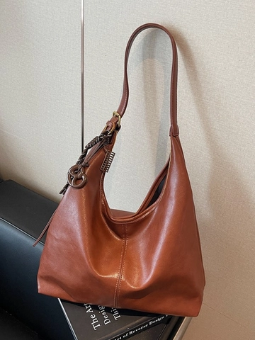 Women Large Capacity PU Leather Tote Bag Vintage Hobo Shoulder Bag With Decorative Pendant Commuter Fashion Daily Handbag