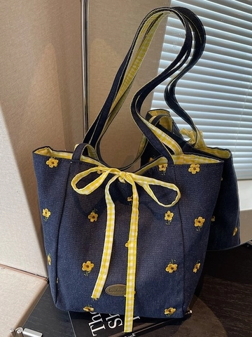 Sac Fourre-Tout En Toile Pour Femme À Grande Capacité Pour Le Quotidien Avec Des Motifs De Broderie Et Une Décoration De Nœud Style Casual