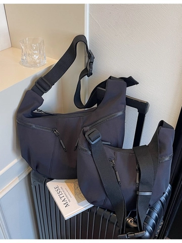 Borsa Dumpling in Nylon Leggera da Donna Casual Versatile Mezzaluna Borsa a Tracolla per Pendolarismo Moda Tracolla Regolabile