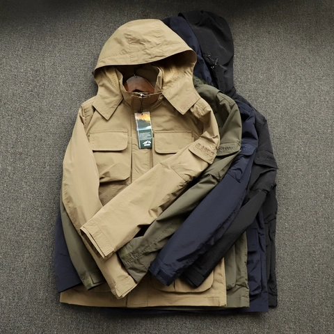 Giacca Techwear Outdoor da Uomo Antivento Impermeabile Multitasche con Cappuccio Giacca a Vento
