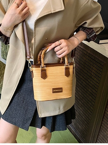 Women Vintage Bamboo Handle Woven Bucket Bag PU Leather Crossbody Bag Small Straw Style Summer Beach Shoulder Handbag