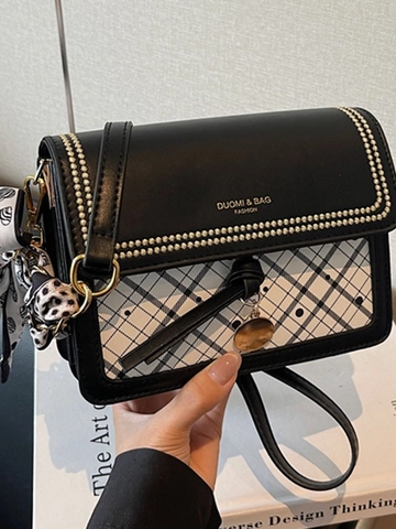 Damen Umhängetasche PU Leder Kariert Kleine Quadratische Tasche Mit Seidenschal Und Metallanhänger Mode Schultertasche