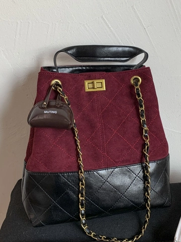 Women Quilted Bucket Bag PU Leather Suede Patchwork Large Capacity Chain Crossbody Bag Vintage Handbag With Charm