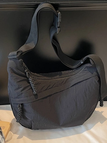 Large Capacity Nylon Crescent Crossbody Bag For Women Casual Pleated Shoulder Bag With Woven Zipper Pull Commuting Dumpling Bag