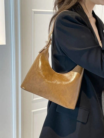Women's Retro PU Leather Underarm Shoulder Bag Fashion Pleated Half Moon Dumpling Bag Minimalist Solid Color Commuter Purse
