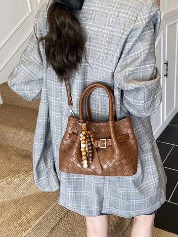 Women's Woven PU Leather Bucket Bag Vintage Crossbody Shoulder Bag With Beaded Charm Solid Color Handbag For Daily Use