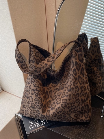 Vintage Leopard Print Tote Bag For Women Large Capacity Faux Suede Shoulder Bag Casual Relaxed Hobo Handbag Commuting Shopping Bag
