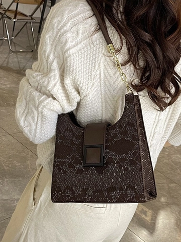 Women Snake Pattern PU Leather Small Square Crossbody Bag Vintage Metal Buckle Large Capacity Shoulder Handbag Commuting Fashion Purse