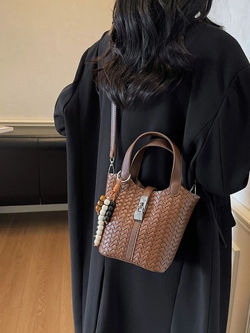 Borsa a Secchiello Intrecciata in Pelle PU Vintage da Donna Elegante Borsa a Tracolla Con Ciondolo di Perline e Lucchetto in Metallo